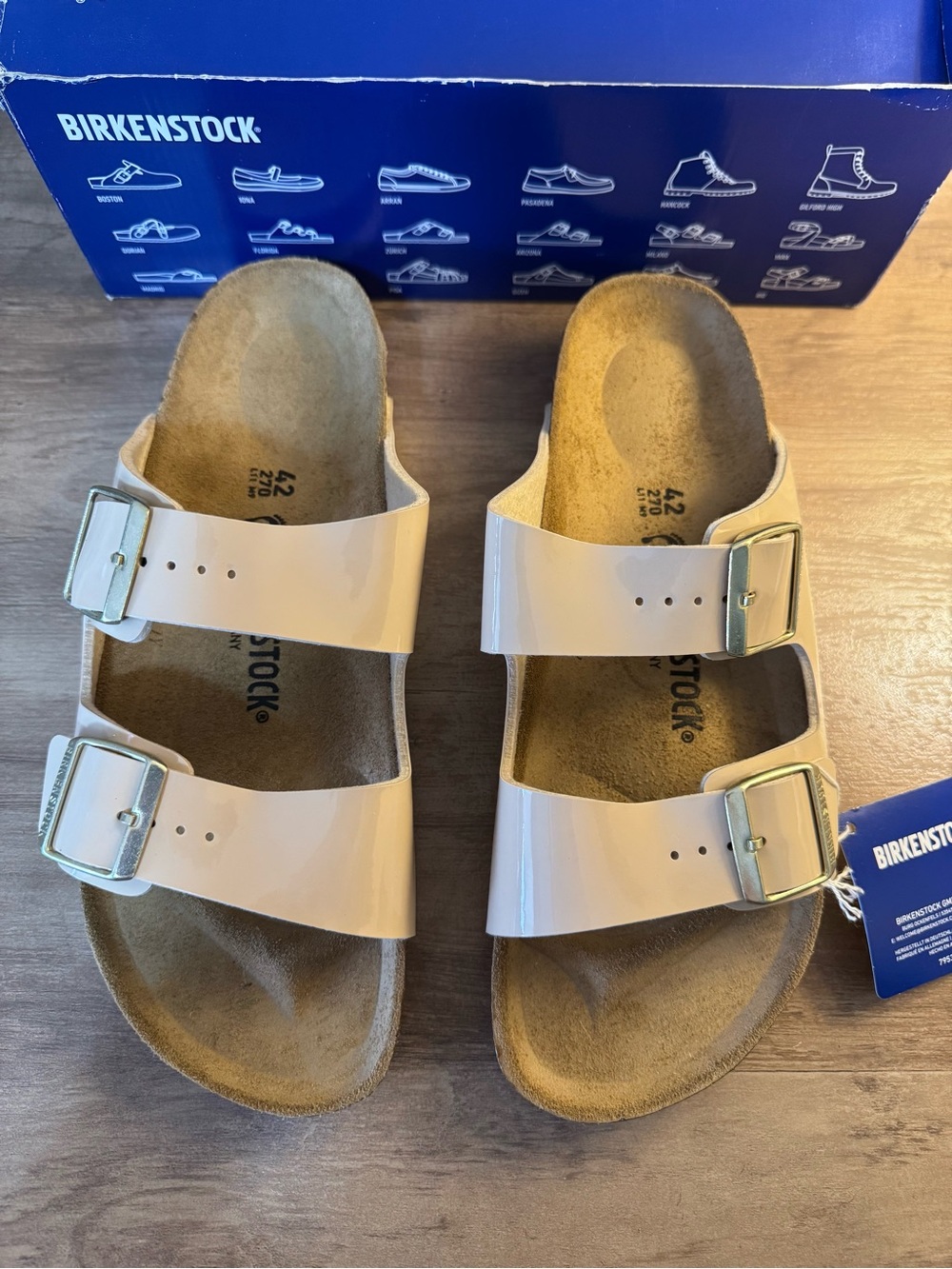 Birkenstock Arizona High Shine in Sand - Picture 5 of 14